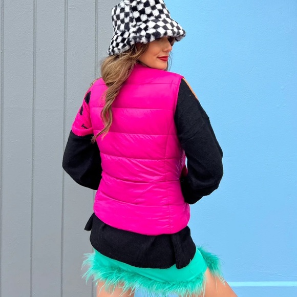 Bright Pink Puffer Vest - Picture 4 of 4